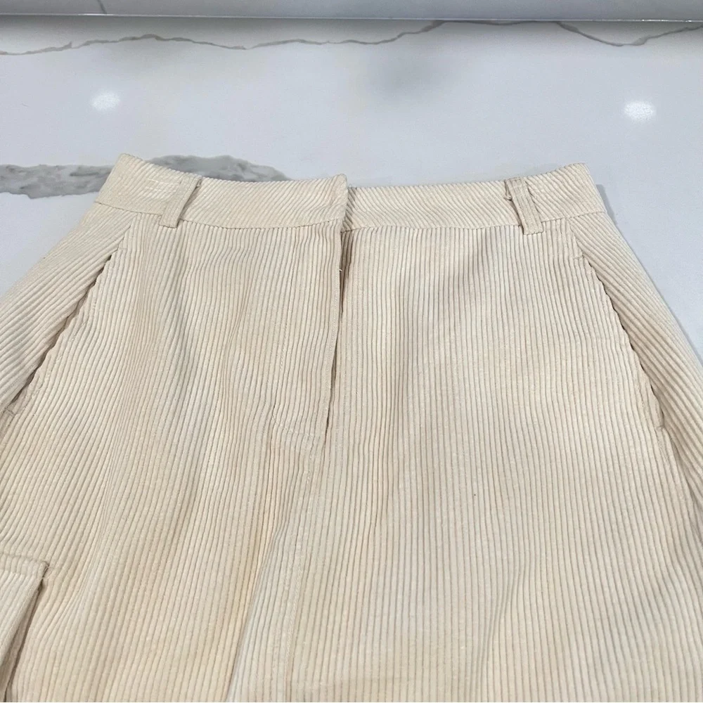 Twenty Six Hundred‎ pastel yellow corduroy pencil skirt size xs/small